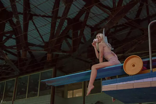 Стоит ли работать веб-моделью и как