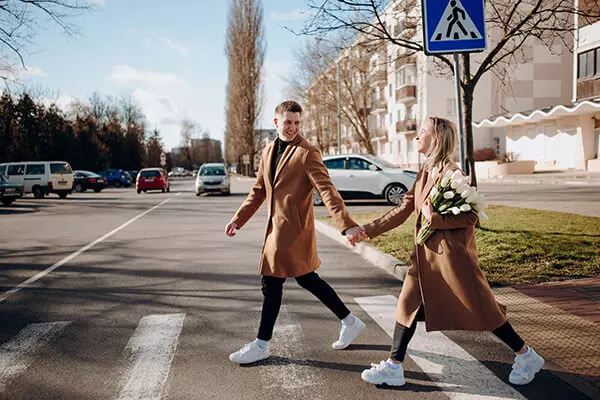 «У моего мужа есть подруги». Как к ним