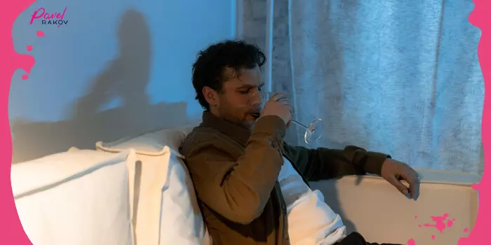 В шаге от трагедии: 4 опасных заблуждения о домашнем насилии02 (2).jpg 02 (2).jpg